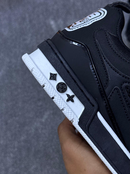 Louis Vuitton skate LV
