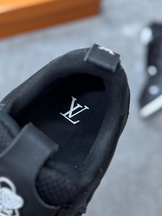 Louis Vuitton skate LV